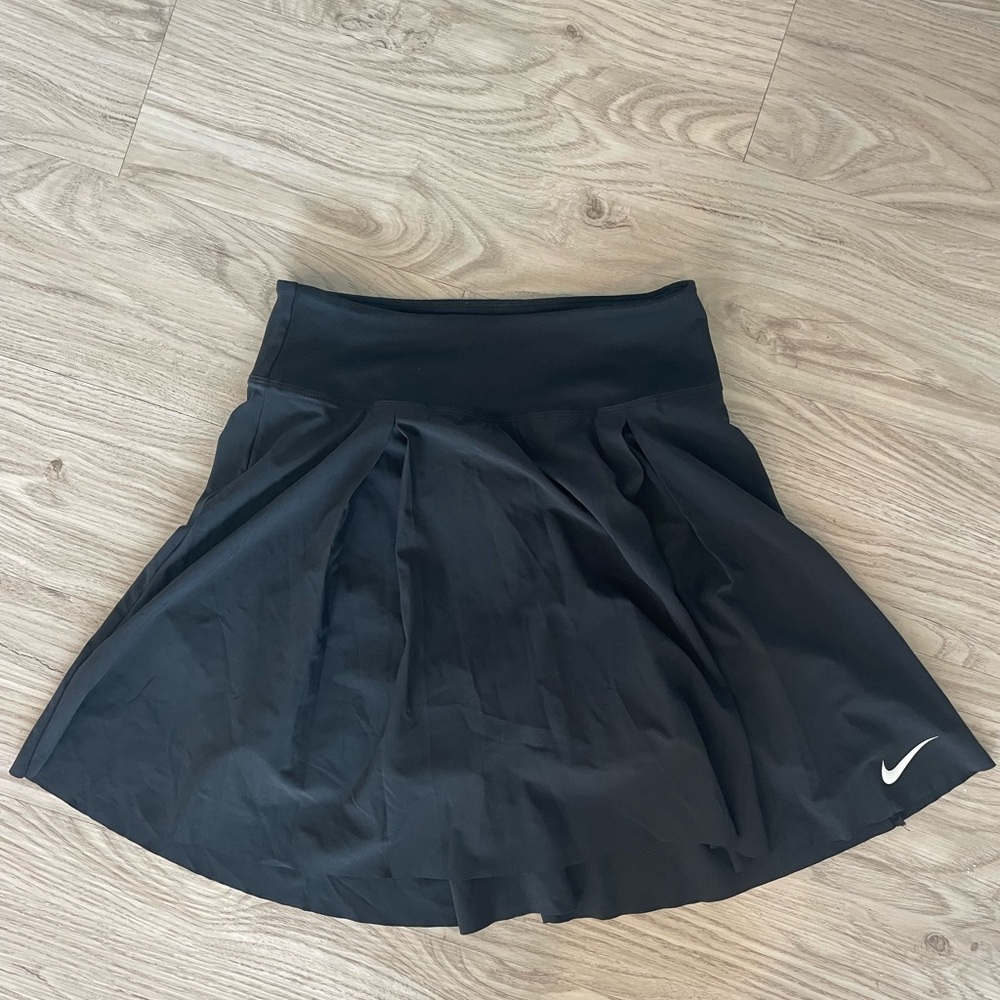 Nike Women's Black golf Skirt
